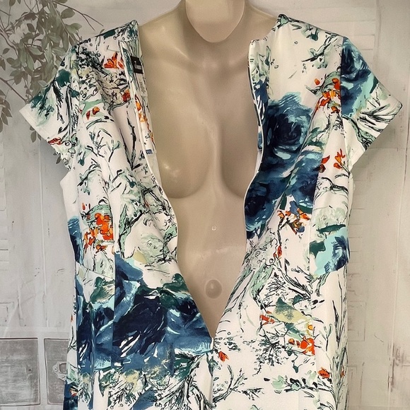 Jemma Womens Cream Blue Floral Cap Sleeve Shift  Scuba Dress Plus Sz. 1x - Picture 9 of 9